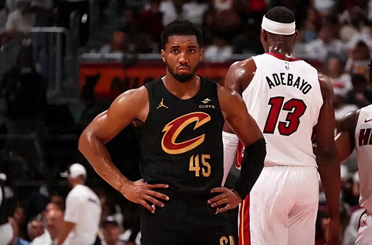 lol比赛回放-NBA季后赛冲刺阶段再迎强敌；迈阿密热火手感冰凉；主帅态度：悬念犹存；训练强度明显提升的简单介绍